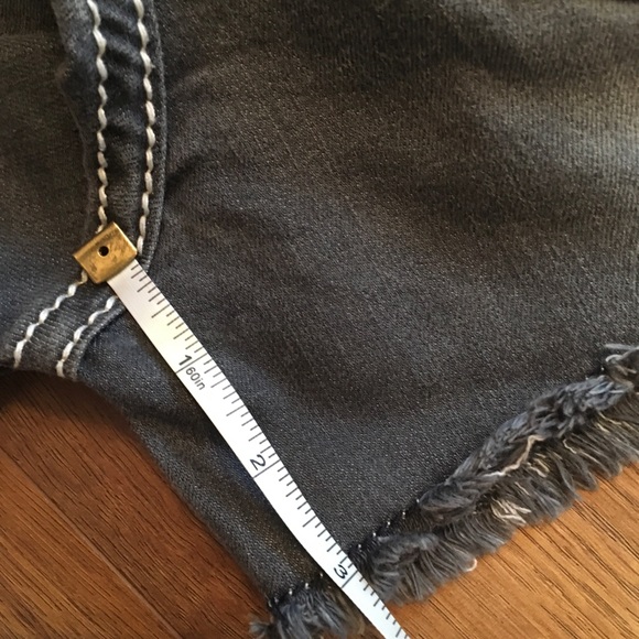 MISS ME DAISEY SHORTS - Picture 7 of 12